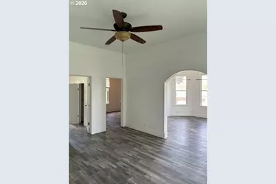1914 SE Court Ave, Pendleton, OR 97801 - Photo 3