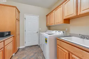 14305 NW Eagleridge Ln, Portland, OR 97229 - Photo 13