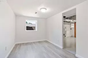 15109 SE Oatfield Rd, Milwaukie, OR 97267 - Photo 27