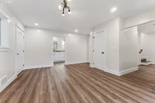 790 Oregon Ave, North Bend, OR 97459 - Photo 17