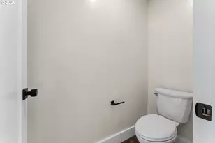 790 Oregon Ave, North Bend, OR 97459 - Photo 25