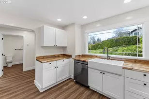 790 Oregon Ave, North Bend, OR 97459 - Photo 13