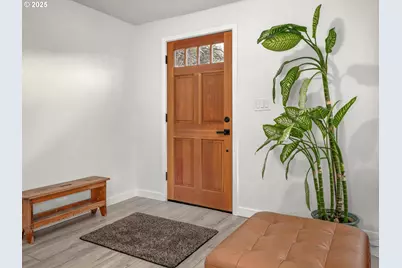 7333 SW Pine St, Portland, OR 97223 - Photo 3