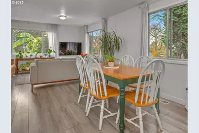 7333 SW Pine St, Portland, OR 97223 - Photo 11