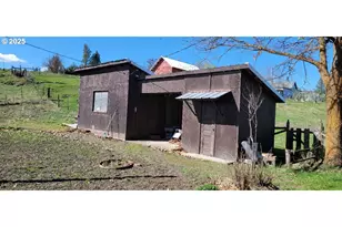 504 E Hwy 82, Wallowa, OR 97885 - Photo 29