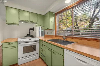 1300 NE 155th Ave, Portland, OR 97230 - Photo 9