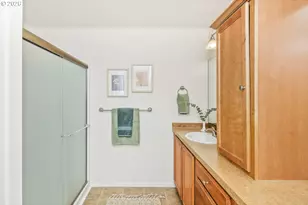 38802 Cascadia Village Dr, Sandy, OR 97055 - Photo 15