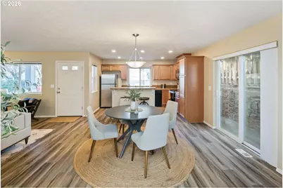 38802 Cascadia Village Dr, Sandy, OR 97055 - Photo 7