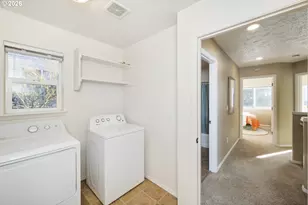 38802 Cascadia Village Dr, Sandy, OR 97055 - Photo 23