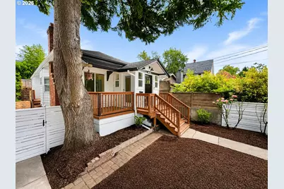2927 SE Morrison St, Portland, OR 97214 - Photo 1
