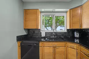 25 NE 192nd Ave, Portland, OR 97230 - Photo 9
