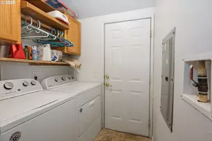 406 1st St, Rufus, OR 97050 - Photo 25