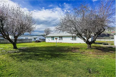 406 First St, Rufus, OR 97050 - Photo 7