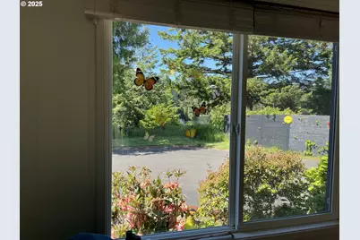 83763 Highway 101 #10, Florence, OR 97439 - Photo 15