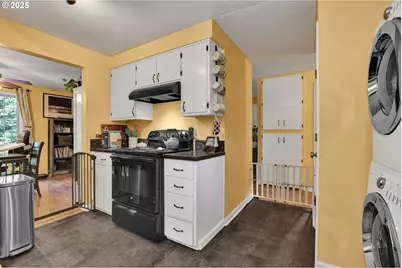 1210 E 38th Ave, Eugene, OR 97405 - Photo 33