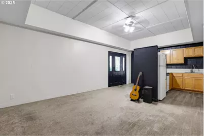 1210 E 38th Ave, Eugene, OR 97405 - Photo 23