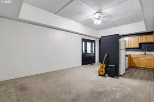 1210 E 38th Ave, Eugene, OR 97405 - Photo 23