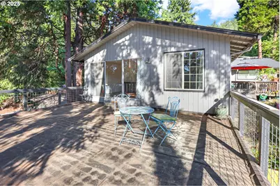 1210 E 38th Ave, Eugene, OR 97405 - Photo 19