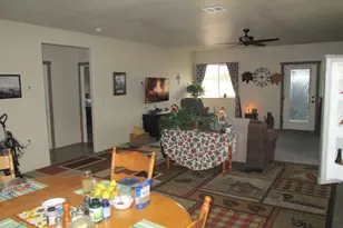 404 N Pendleton Ave, Ukiah, OR 97880 - Photo 7