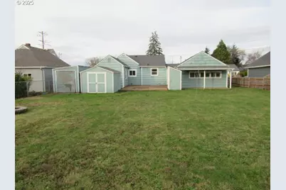 370 W B St, Lebanon, OR 97355 - Photo 19