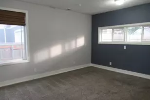 370 W B St, Lebanon, OR 97355 - Photo 15