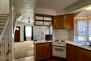 822 S 8th St, Cottage Grove, OR 97424 - Photo 13