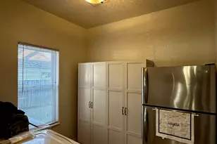 822 S 8th St, Cottage Grove, OR 97424 - Photo 17