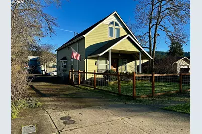 822 S 8th St, Cottage Grove, OR 97424 - Photo 3