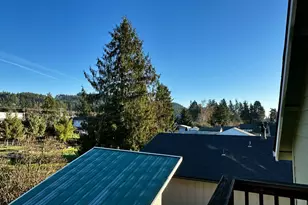 822 S 8th St, Cottage Grove, OR 97424 - Photo 37