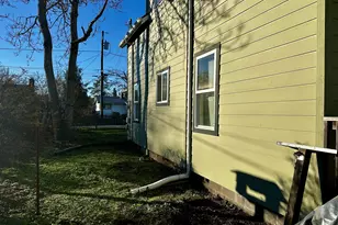 822 S 8th St, Cottage Grove, OR 97424 - Photo 5