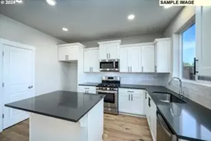 11557 SE Majestic Falls Ave, Happy Valley, OR 97086 - Photo 11