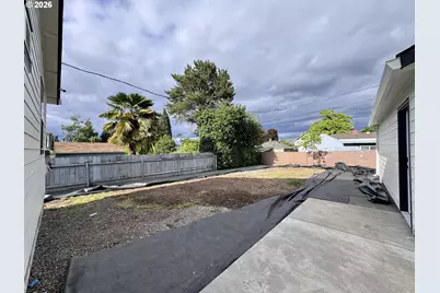 3716 NE 114th Ave, Portland, OR 97220 - Photo 27