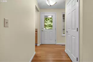 5425 SW Cameron Rd, Portland, OR 97221 - Photo 3