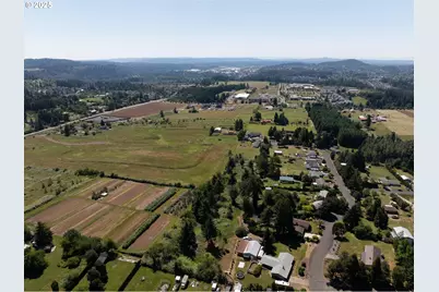Se Armstrong Cir, Happy Valley, OR 97089 - Photo 7