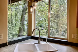 11450 SW Capitol Hwy, Portland, OR 97219 - Photo 29