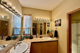 11450 SW Capitol Hwy, Portland, OR 97219 - Photo 23