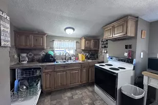 297 S 6th St, Saint Helens, OR 97051 - Photo 3