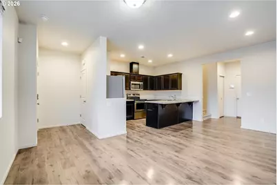 2240 SE 16th St, Gresham, OR 97080 - Photo 3