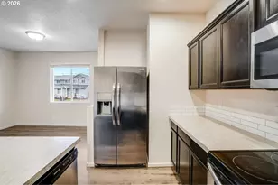 2240 SE 16th St, Gresham, OR 97080 - Photo 7