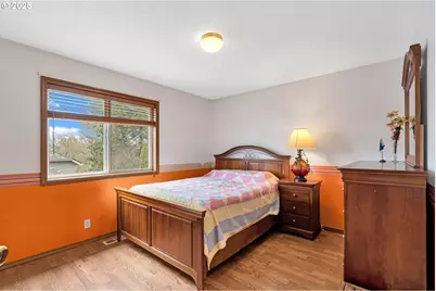 2795 NE Lorie Dr, Hillsboro, OR 97124 - Photo 29