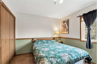 2795 NE Lorie Dr, Hillsboro, OR 97124 - Photo 25