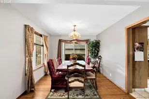 2795 NE Lorie Dr, Hillsboro, OR 97124 - Photo 9