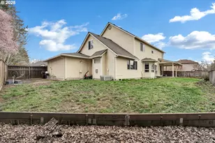 2795 NE Lorie Dr, Hillsboro, OR 97124 - Photo 39