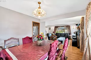 2795 NE Lorie Dr, Hillsboro, OR 97124 - Photo 11