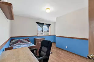 2795 NE Lorie Dr, Hillsboro, OR 97124 - Photo 27