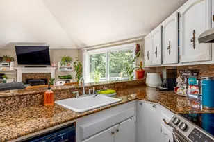 11896 SE Kehrli Dr, Milwaukie, OR 97222 - Photo 7