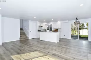 14915 SE Woodward St, Portland, OR 97236 - Photo 13