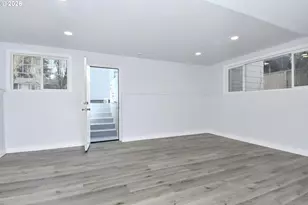 14915 SE Woodward St, Portland, OR 97236 - Photo 37