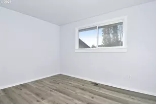 14915 SE Woodward St, Portland, OR 97236 - Photo 25