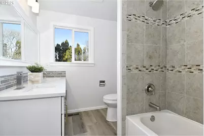 14915 SE Woodward St, Portland, OR 97236 - Photo 27